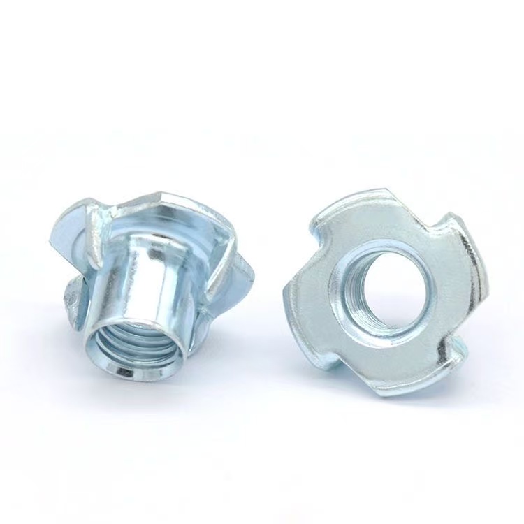 High-strength blue-white zinc plated property class 4, 8, 10, 12 four-prong T-nuts DIN 6794